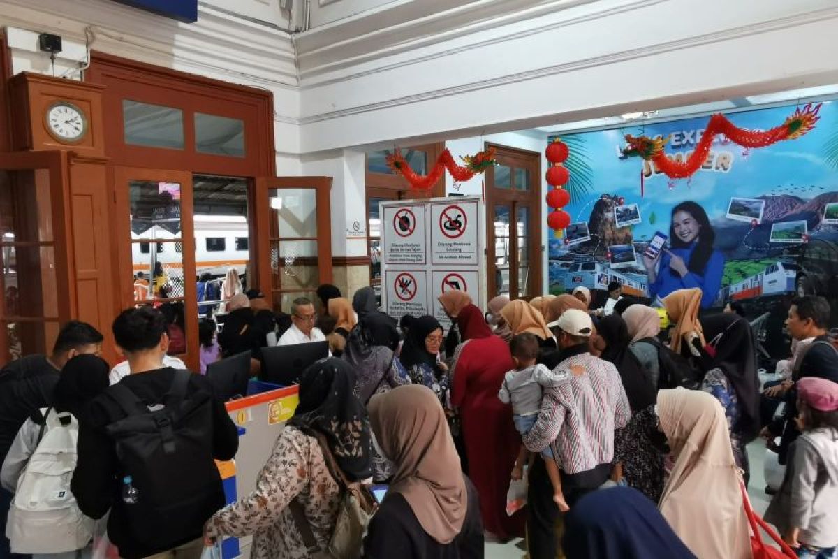 Okupansi penumpang KA di Jember meningkat saat libur Isra' Miraj-Imlek