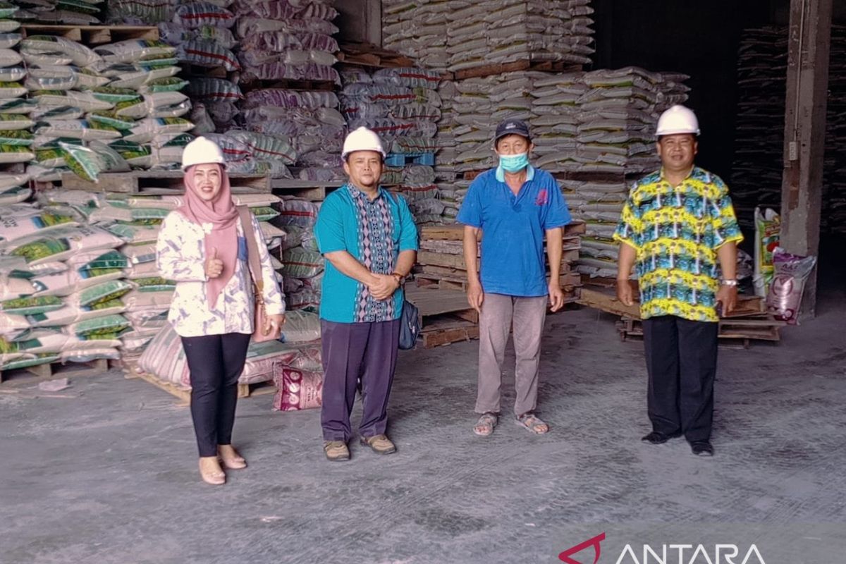 Harga bahan kebutuhan pokok di Belitung normal jelang Imlek