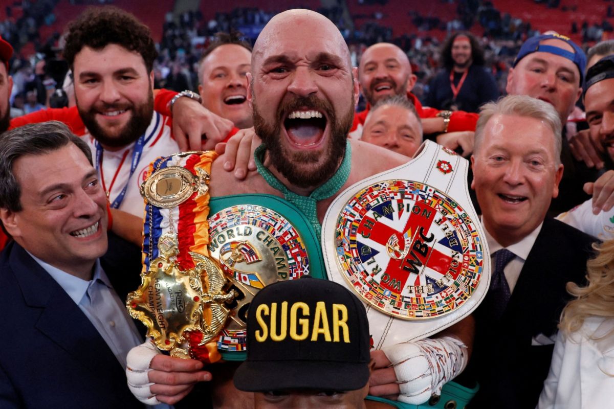 Juara dunia Tyson Fury umumkan lima duel lawan tiga petinju