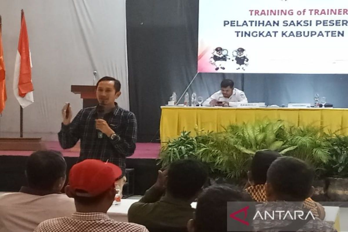 Bawaslu Batang edukasi saksi peserta pemilu cegah pelanggaran