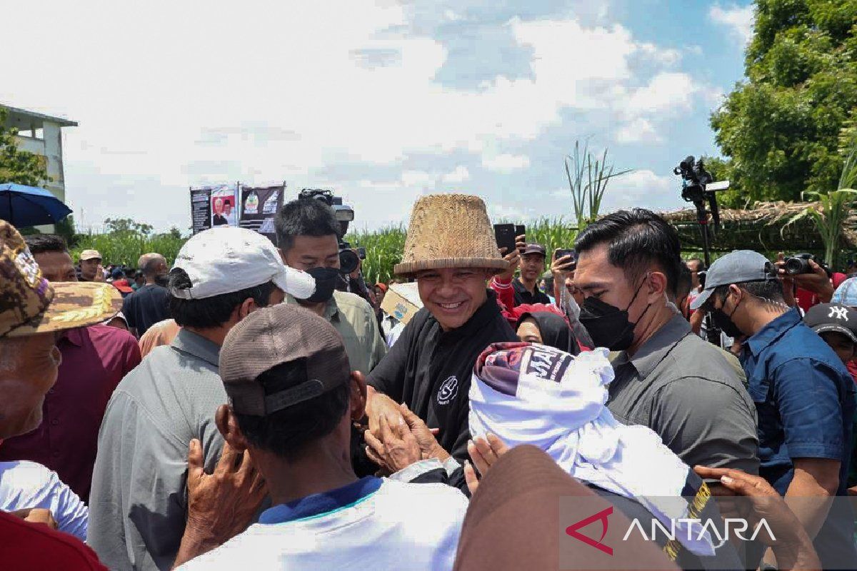 Hari ke-74, Ganjar dan Mahfud kampanye di Jabar