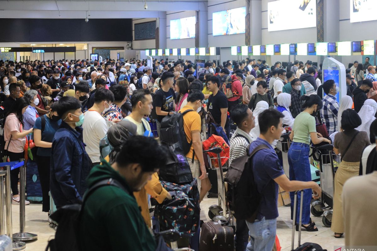 AP II expects 7-10 percent surge in air passengers for long weekend