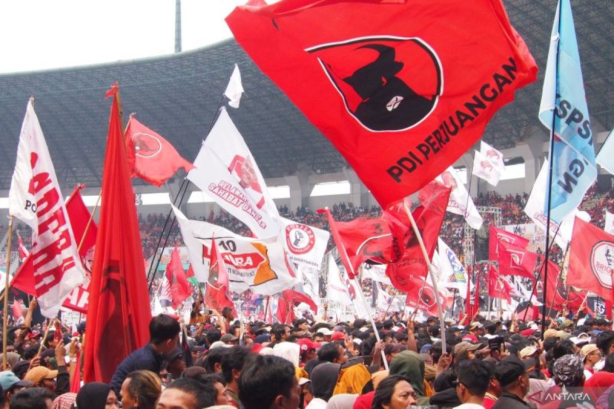 150 ribu kader PDIP kampanye akbar di Stadion Pakansari Bogor