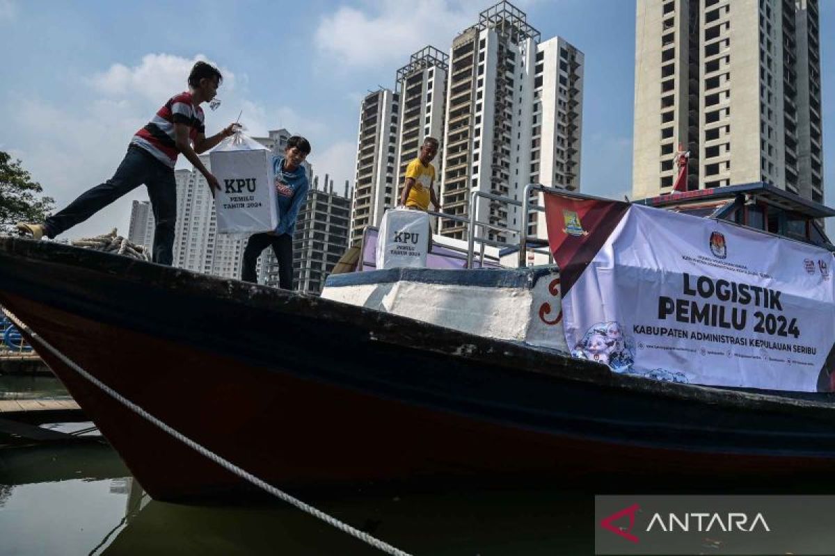 KPU kirim logistik pemilu ke Kepulauan Seribu gunakan kapal ojek