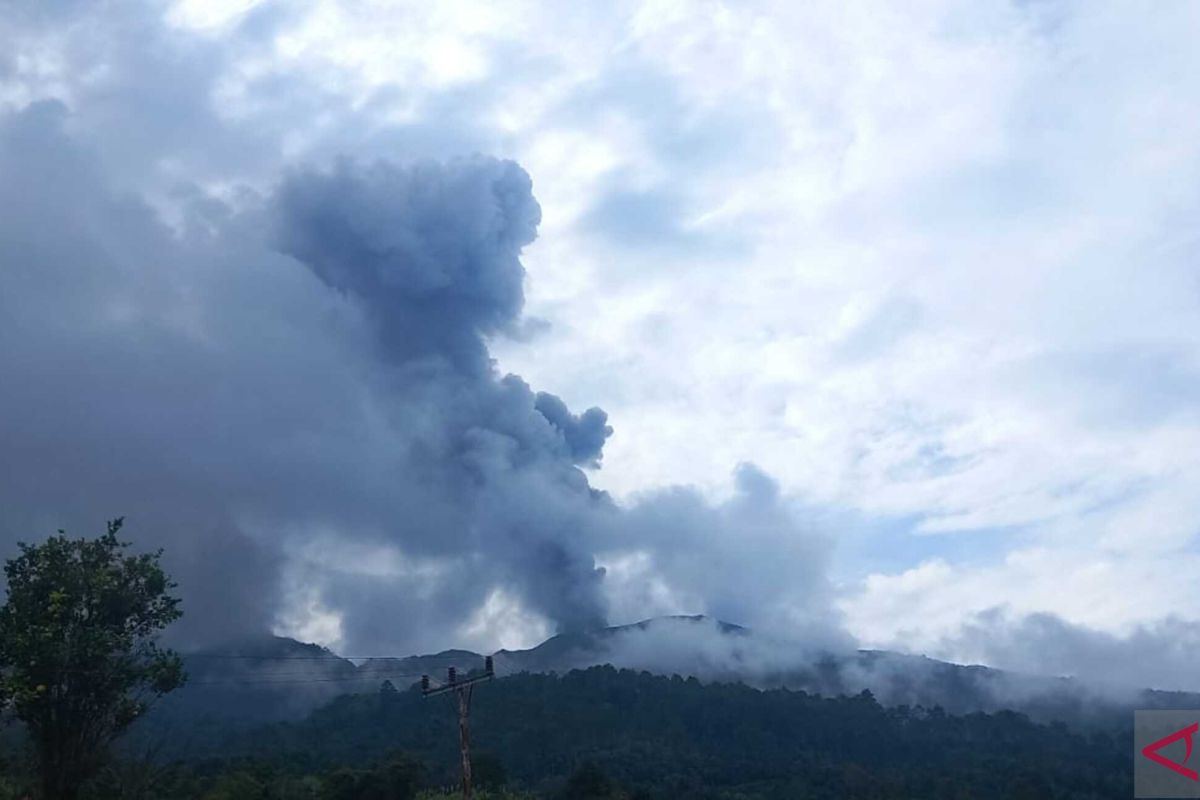 PVMBG evaluasi Gunung Marapi tetap berlevel III Siaga awal Februari