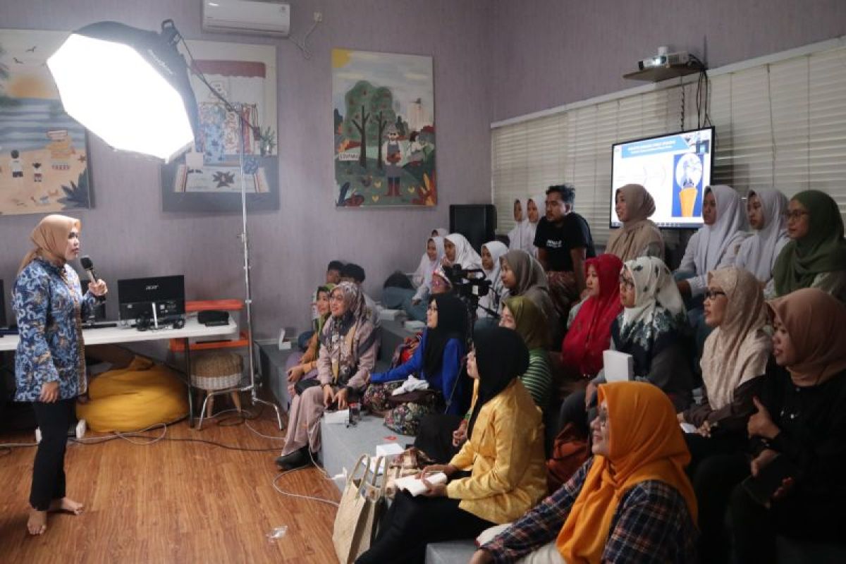 Rumah BUMN Rembang bekali UMKM dengan "public speaking"