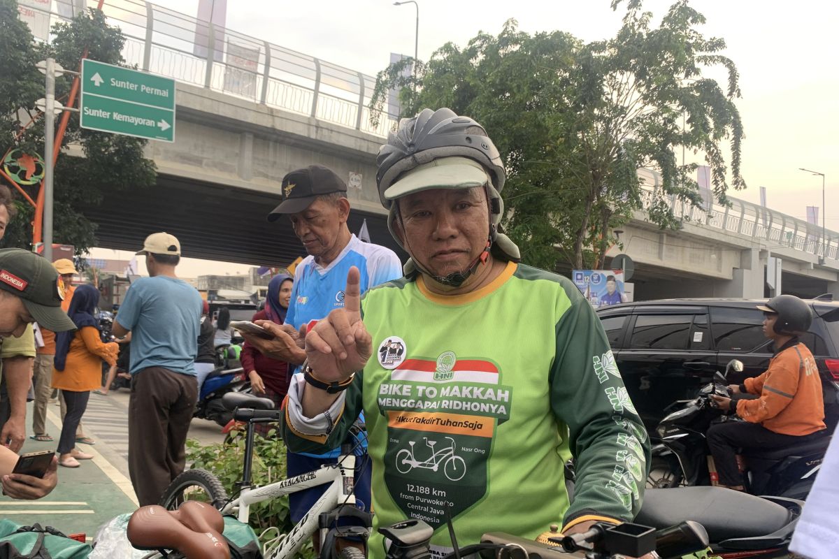 Nasrullah bersepeda dari Purwokerto ke Jakarta hadiri kampanye AMIN