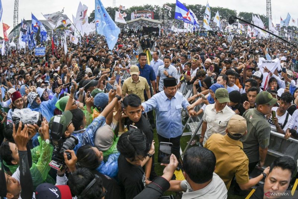 Prabowo apresiasi antusiasme pendukung di kampanye terakhir