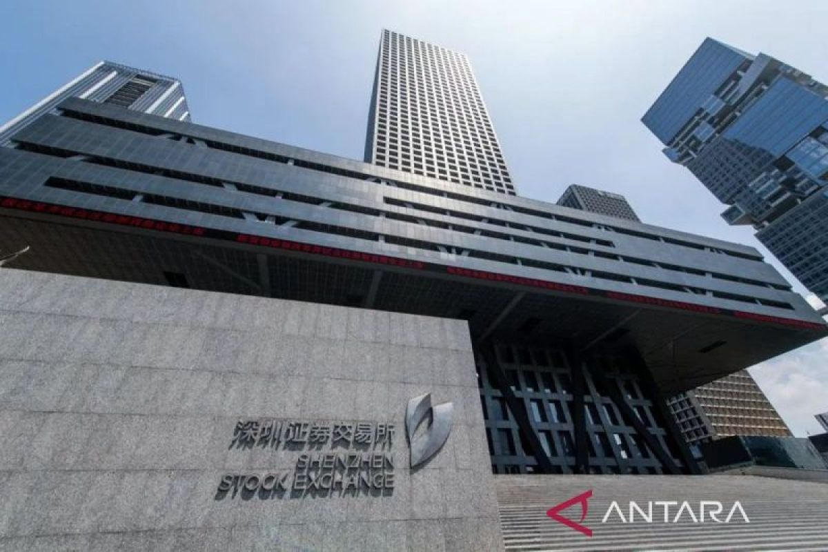 Bursa saham China ditutup menguat di hari terakhir sebelum libur Imlek