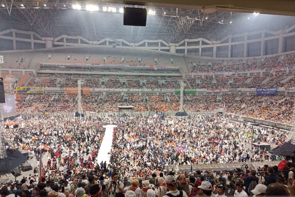 Ribuan massa pendukung AMIN mulai padati stadion JIS