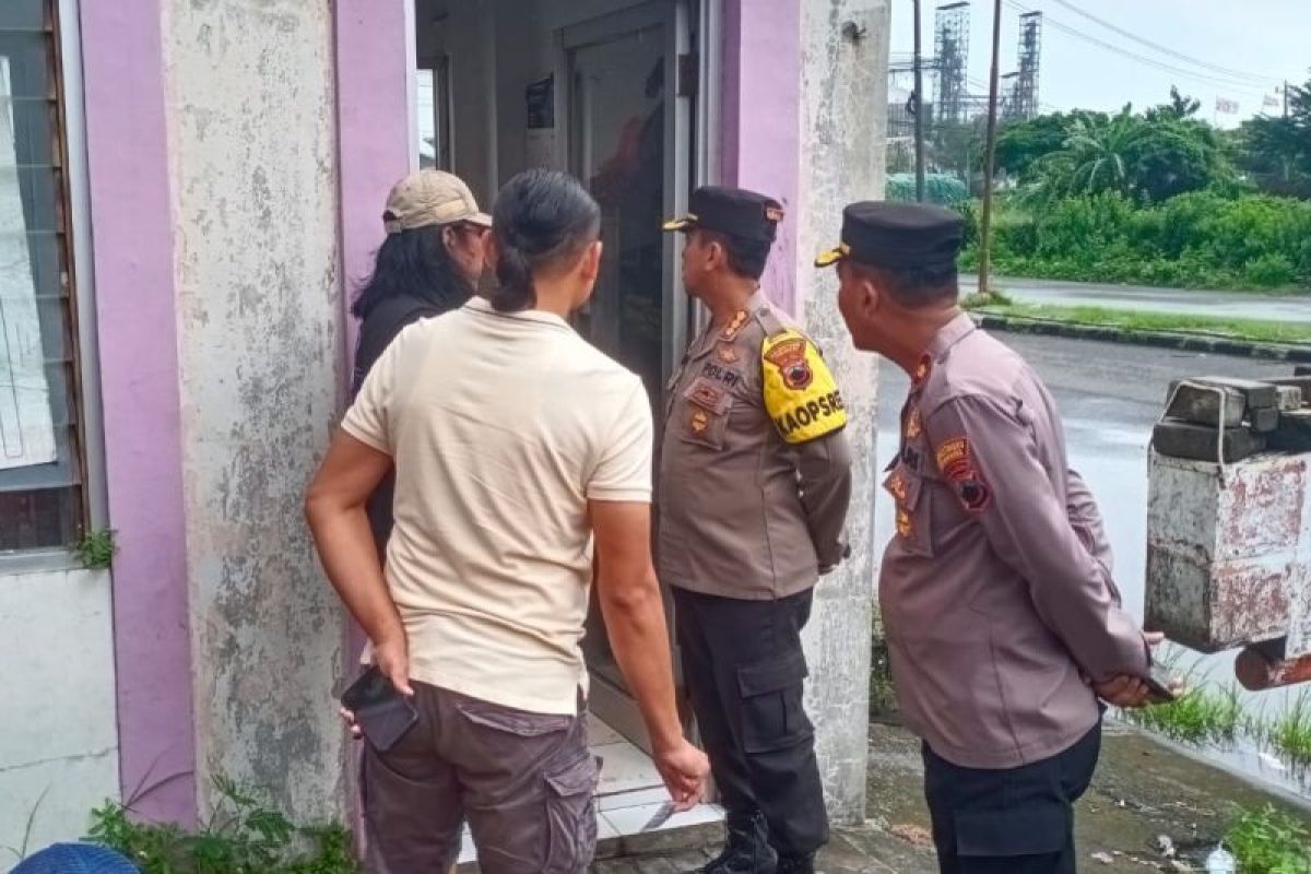 Polisi selidiki kematian pria di pos keamanan Semarang