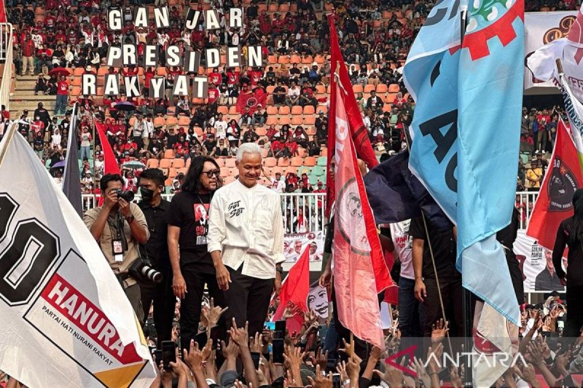 Kampanye hari terakhir di dua tempat, Ganjar: Banyak orang ingin hadir