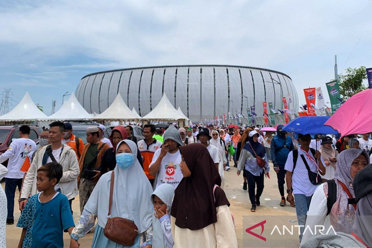 Kampanye akbar selesai, massa pendukung AMIN mulai tinggalkan JIS