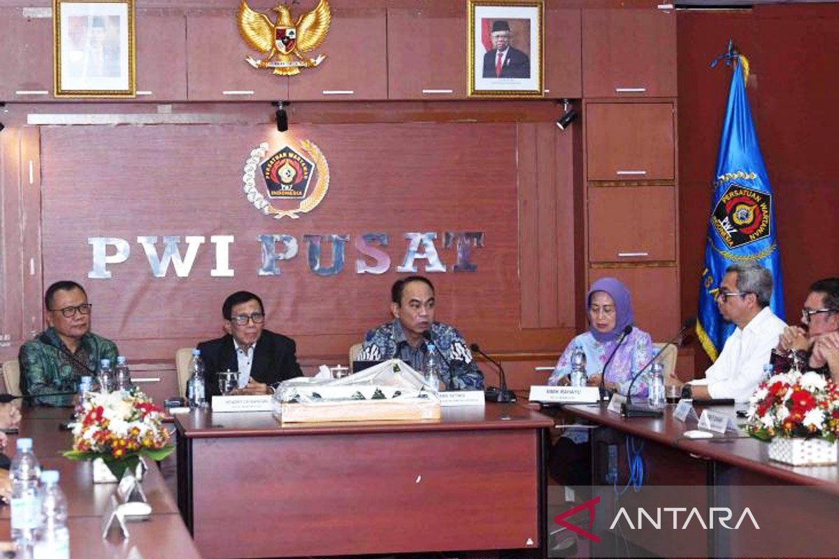 Sambut HUT ke-78 PWI, Menkominfo tegaskan peran sentral pers