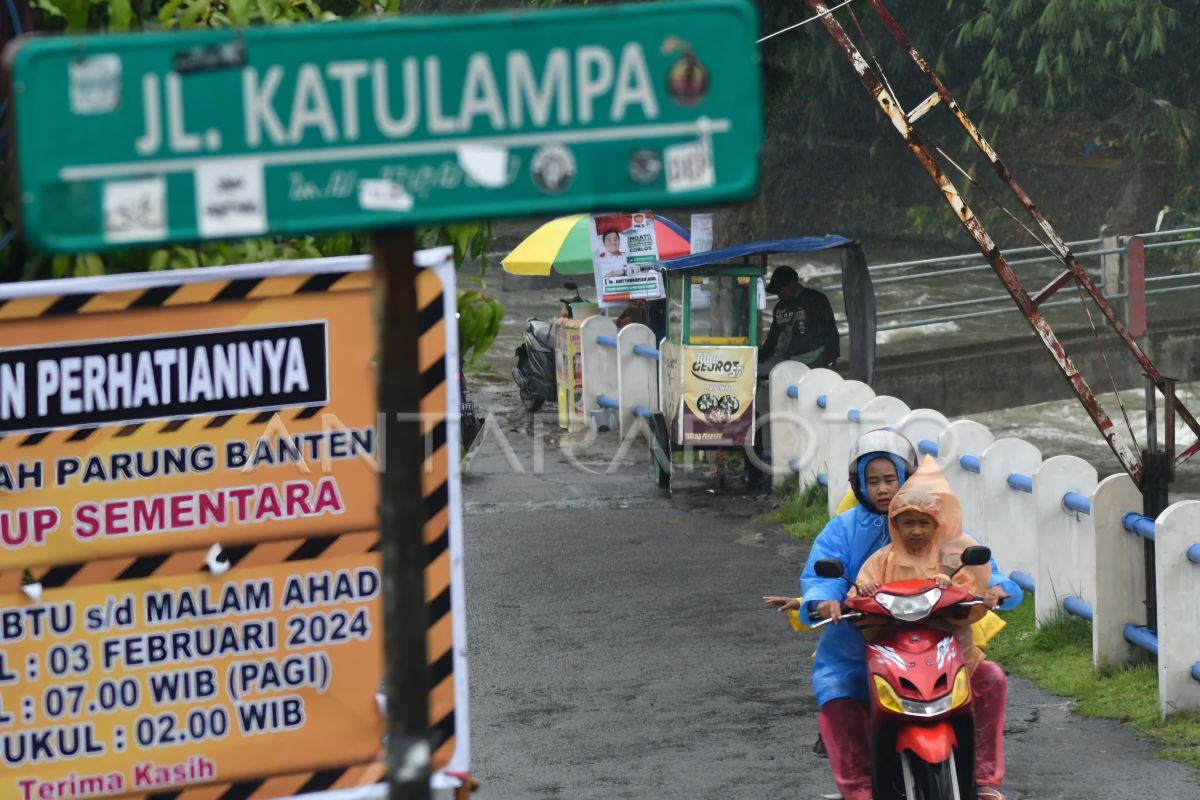 BMKG prakirakan sebagian besar wilayah Indonesia diguyur hujan deras