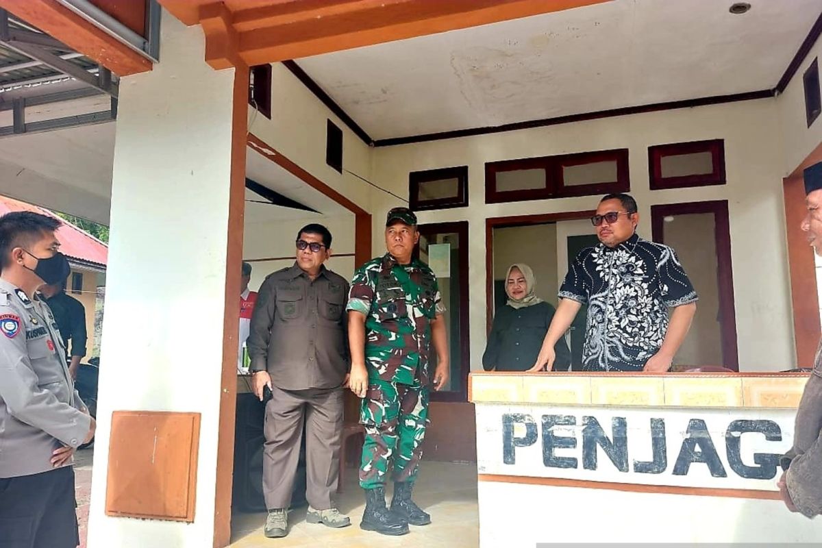 Gubernur Gorontalo tinjau kesiapan pemilu di wilayah pesisir