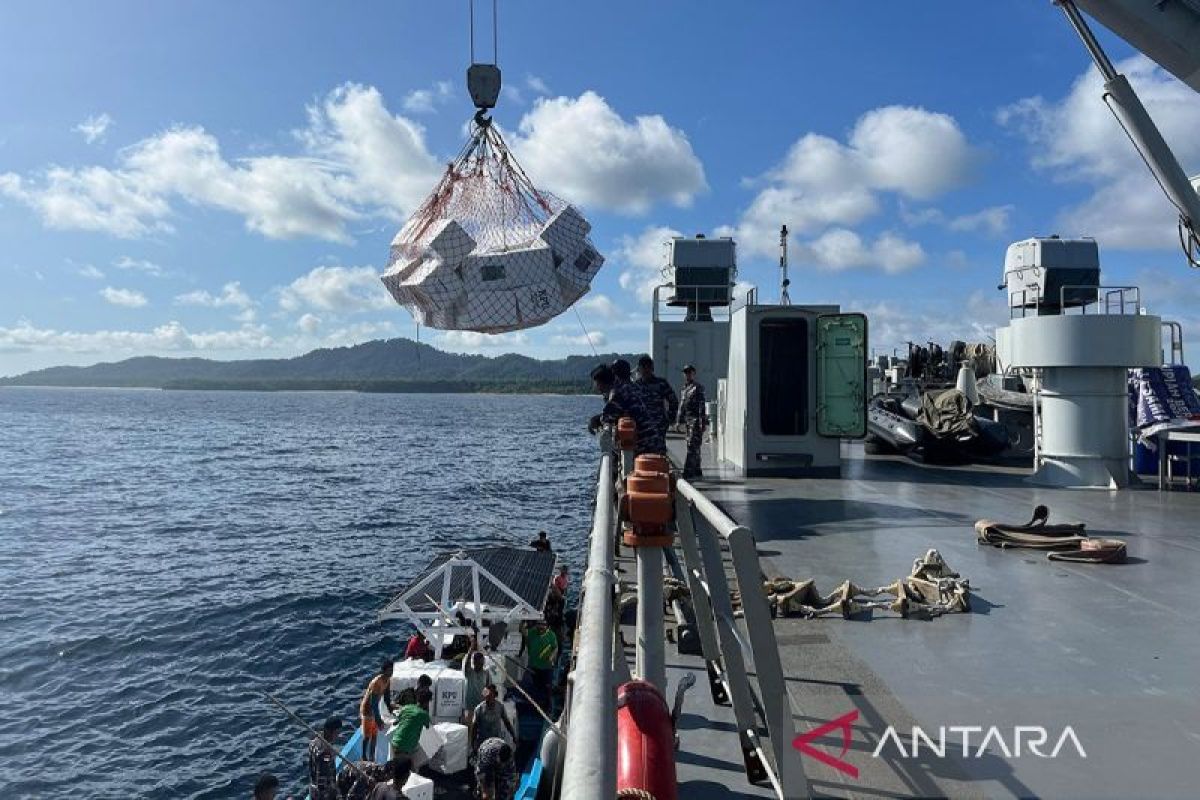 Tni Al Kerahkan Kapal Kapalnya Bantu Distribusi Logistik Pemilu