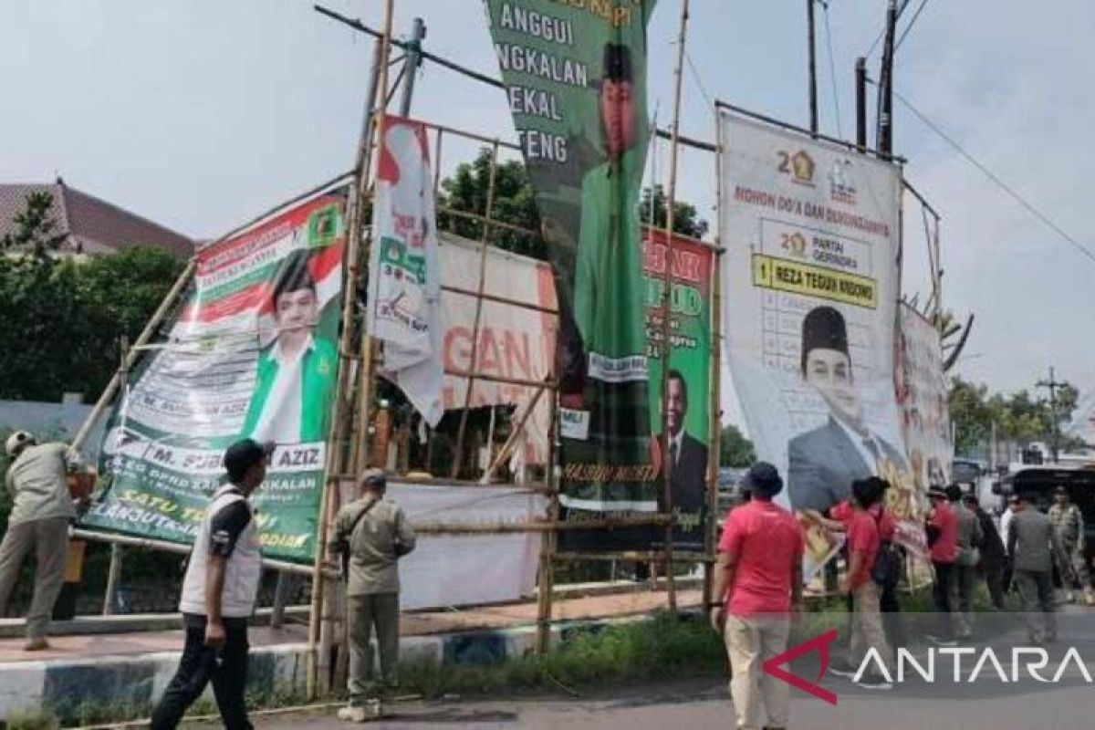 Masa tenang, Bawaslu Bangkalan tertibkan APK