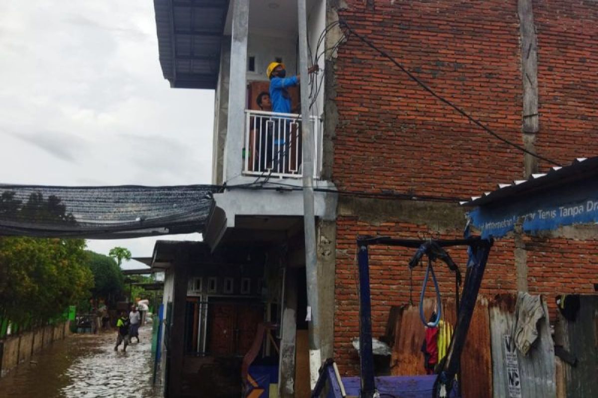 Sistem kelistrikan Tambora terdampak banjir bandang di Pulau Sumbawa saat ini pulih