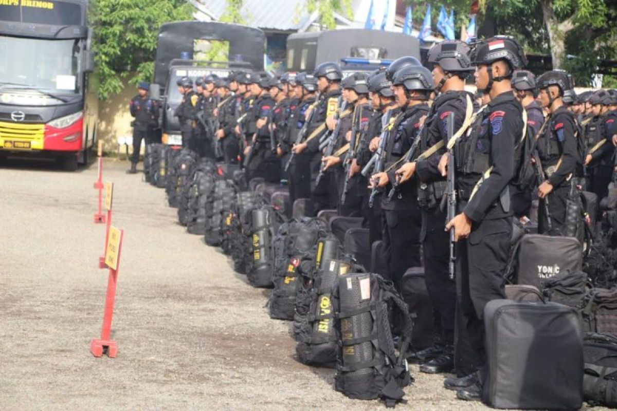 Satbrimob Polda Sulsel cek perlengkapan pengamanan pemilu