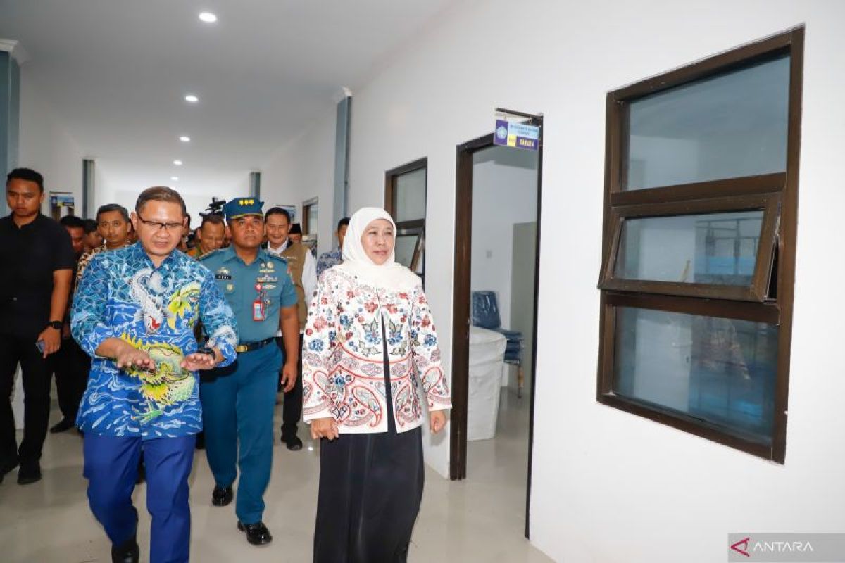 Gubernur Khofifah bangga SMKN Maritim pertama diresmikan di Lamongan