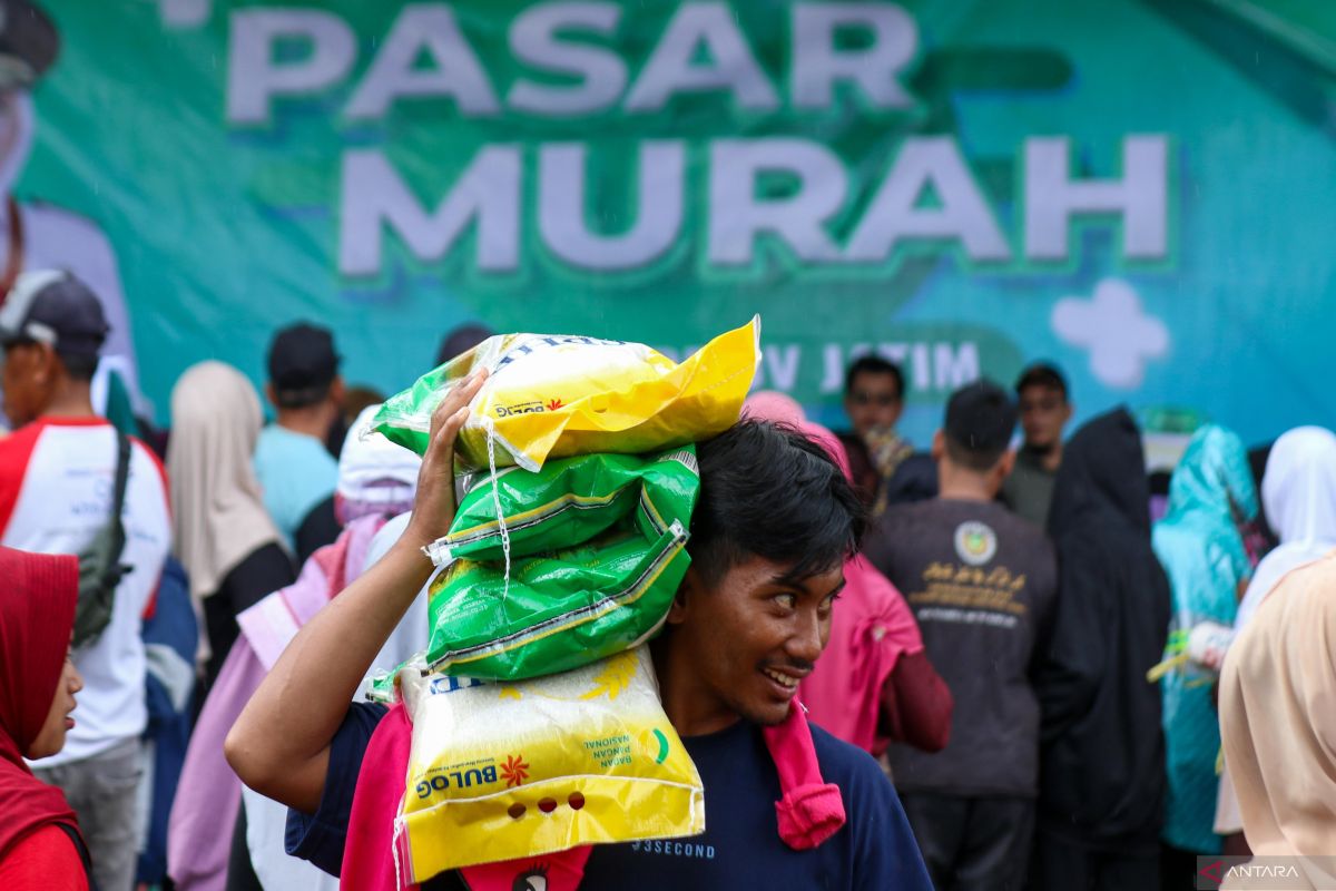 Indonesia targets higher rice output to combat soaring prices