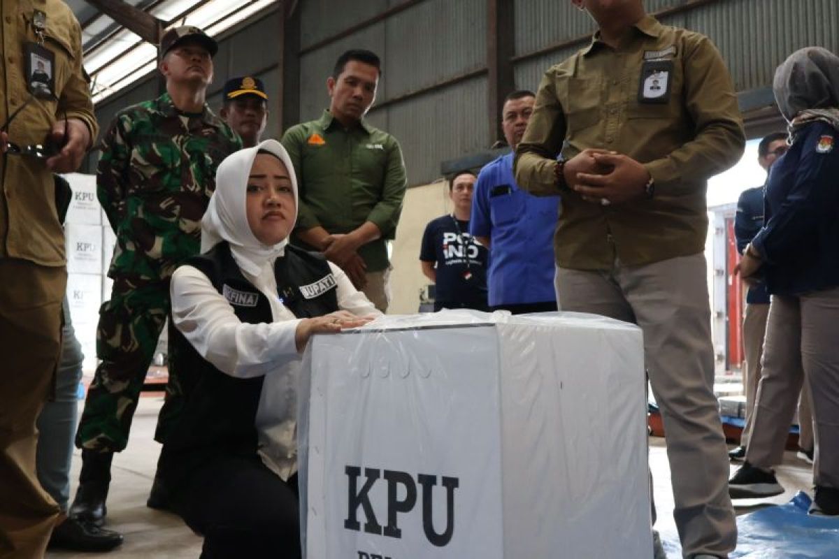 KPU Mojokerto gunakan 150 mobil boks distribusikan logistik Pemilu 2024