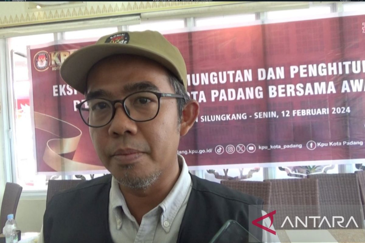 KPU Padang distribusikan logistik Pemilu 2024 kepada 31 kelurahan