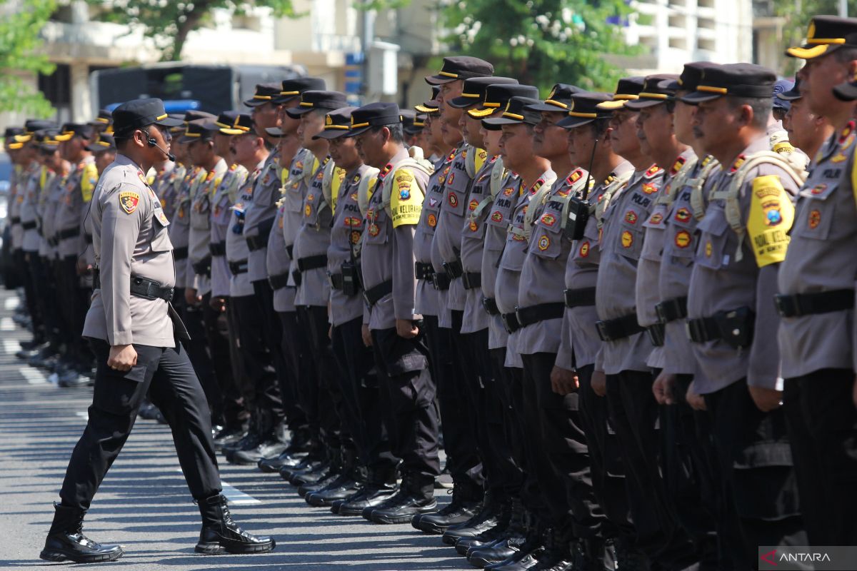 Polrestabes Surabaya siagakan 1.813 anggota kawal distribusi logistik