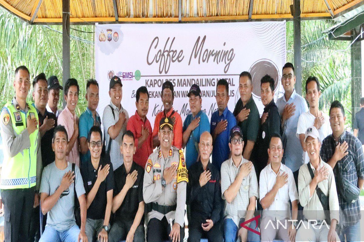 Pererat silaturrahmi, Kapolres Madina Coffe Morning bersama wartawan