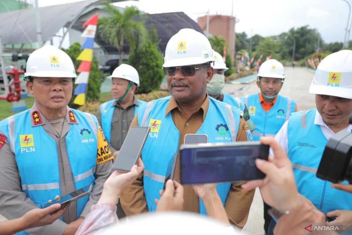 Pj Gubernur Safrizal tinjau kesiapan pasokan listrik pulau Bangka