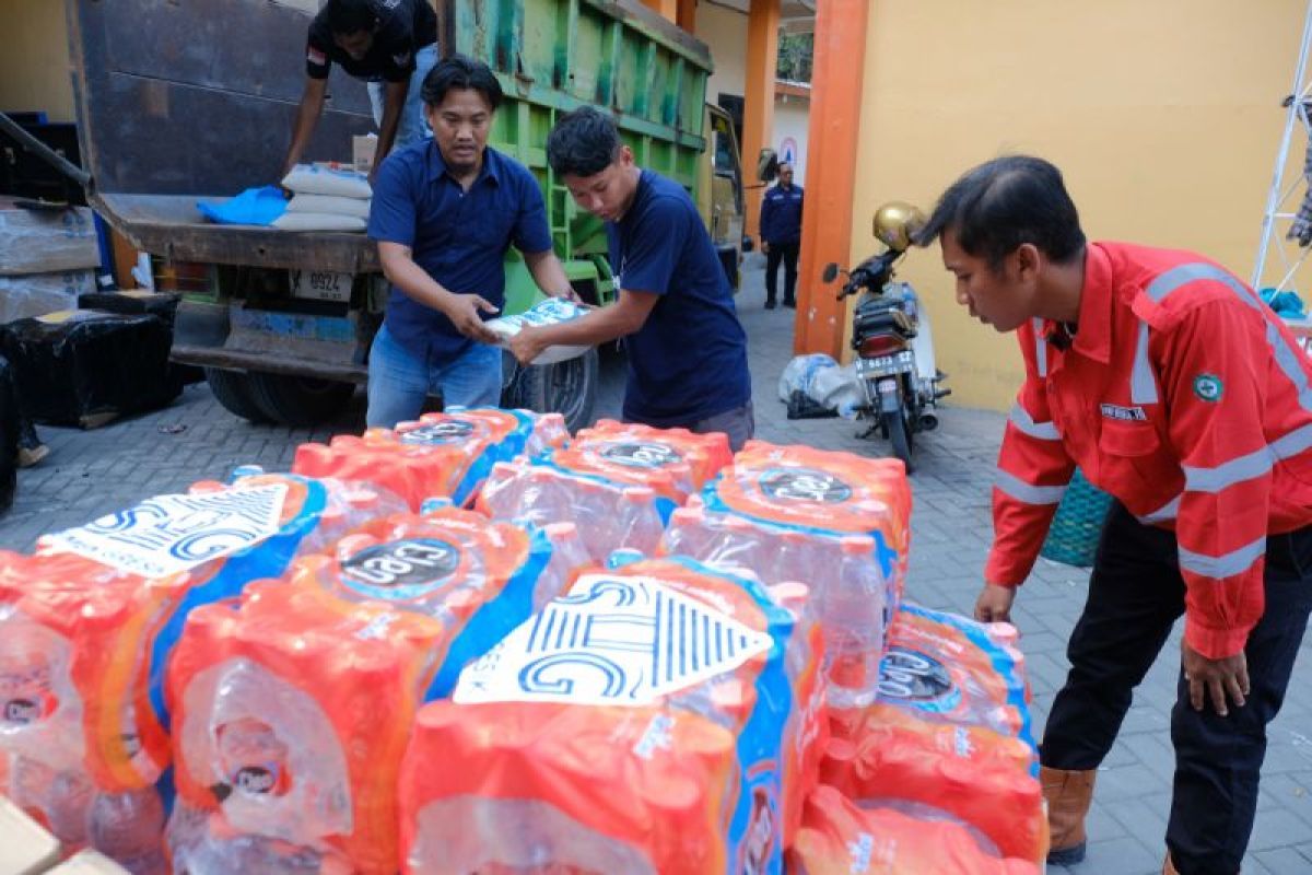 Semen Gresik dan BPBD salurkan bantuan logistik ke Demak dan Grobogan