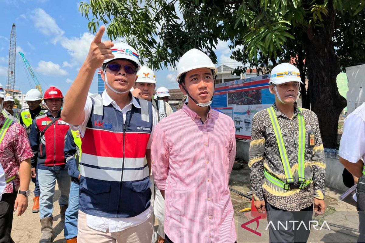 Gibran  pastikan underpass Simpang Joglo selesai sesuai jadwal