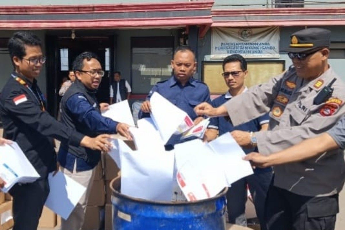 9.752 surat suara pemilu yang rusak di Kota Serang dimusnahkan