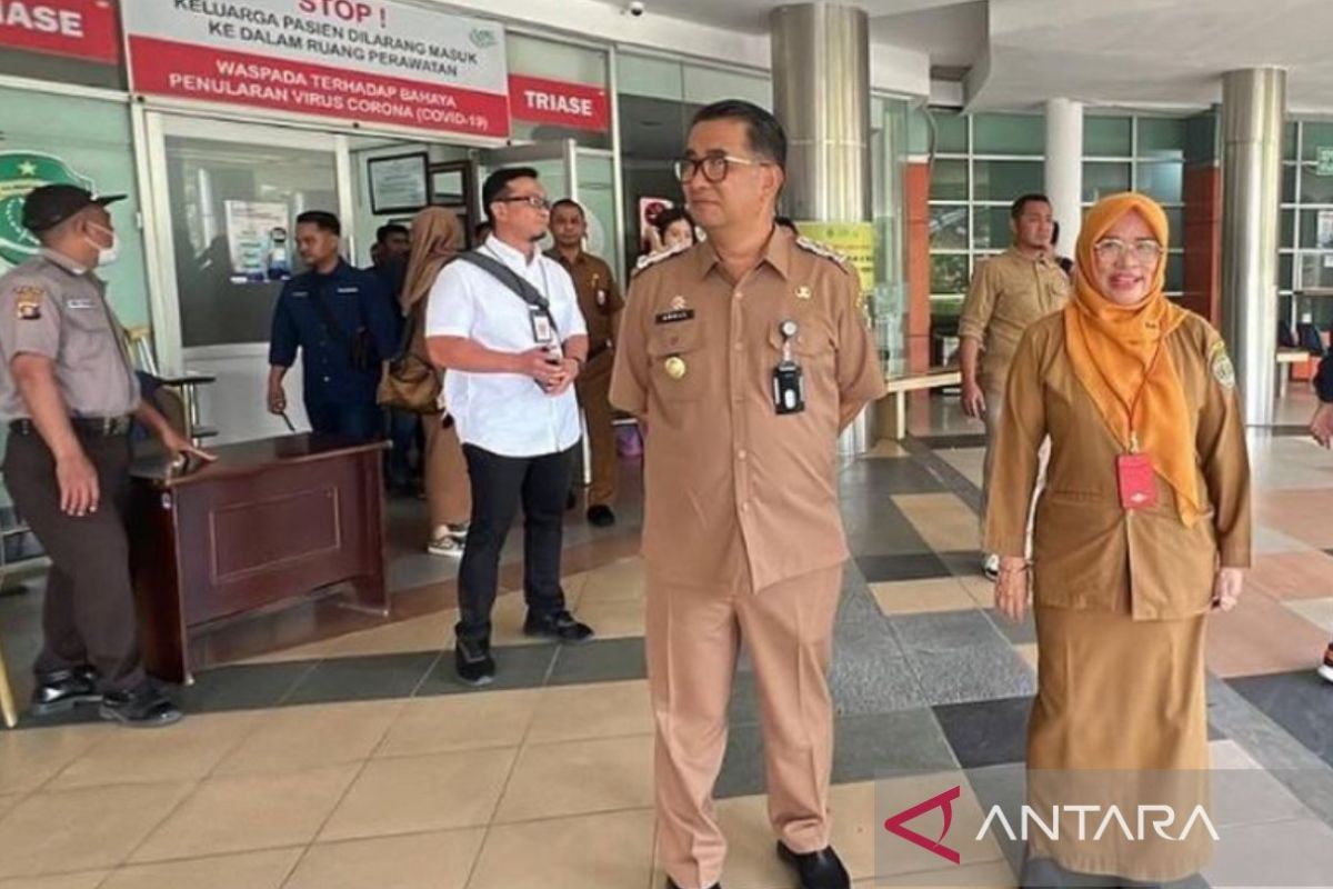 Pj Gubernur Kaltim sidak layanan publik hadapi Pemilu