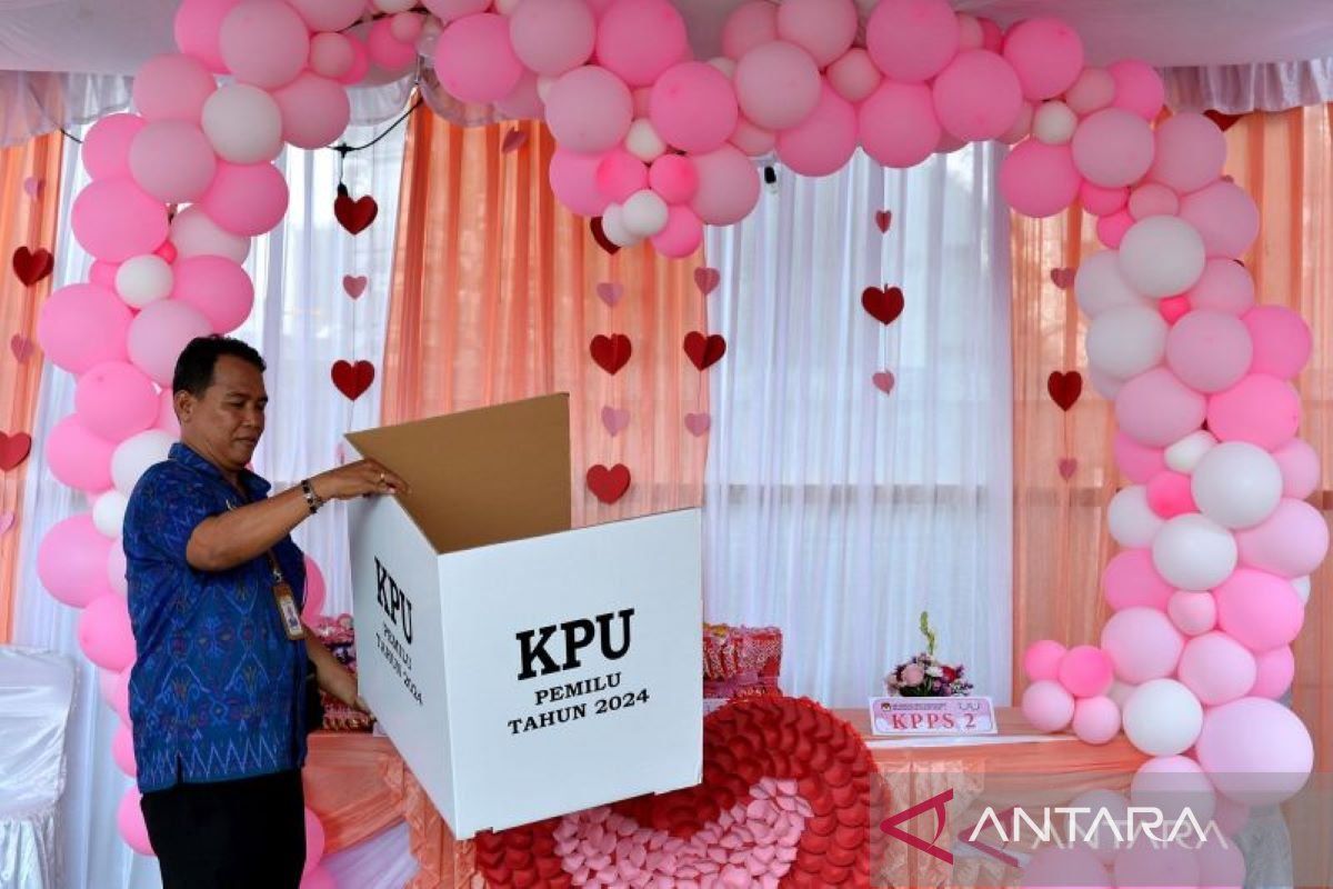 TPS 26 di Denpasar hadirkan suasana Hari Kasih Sayang