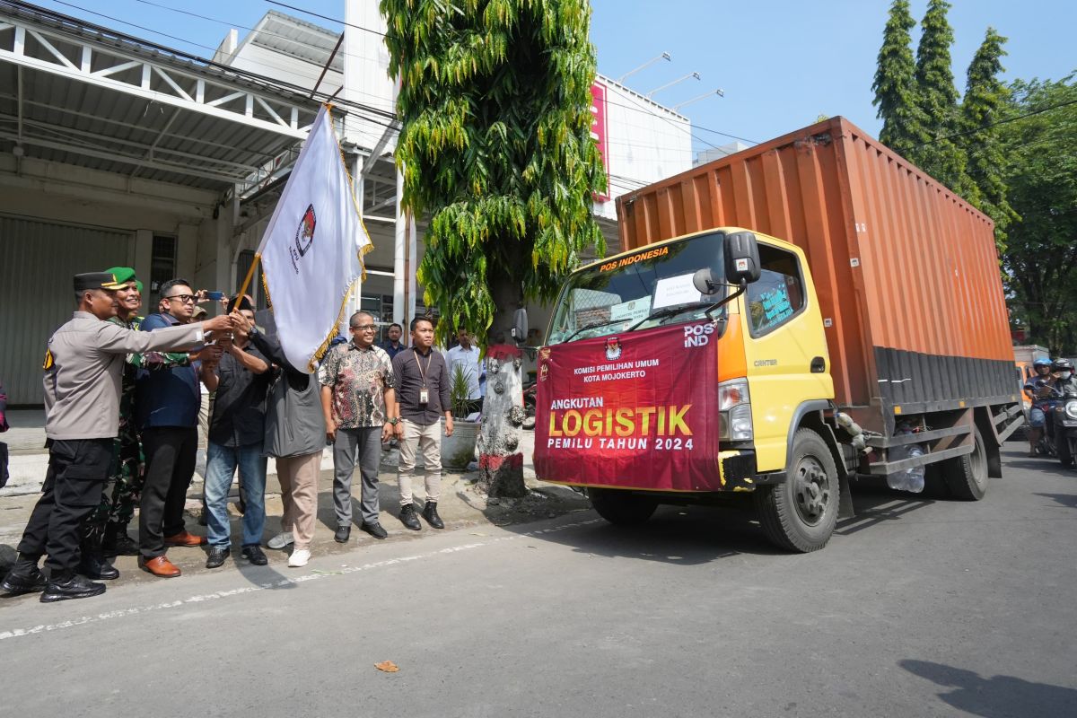 Pj Wali Kota Mojokerto jamin distribusi logistik Pemilu 2024 tepat waktu