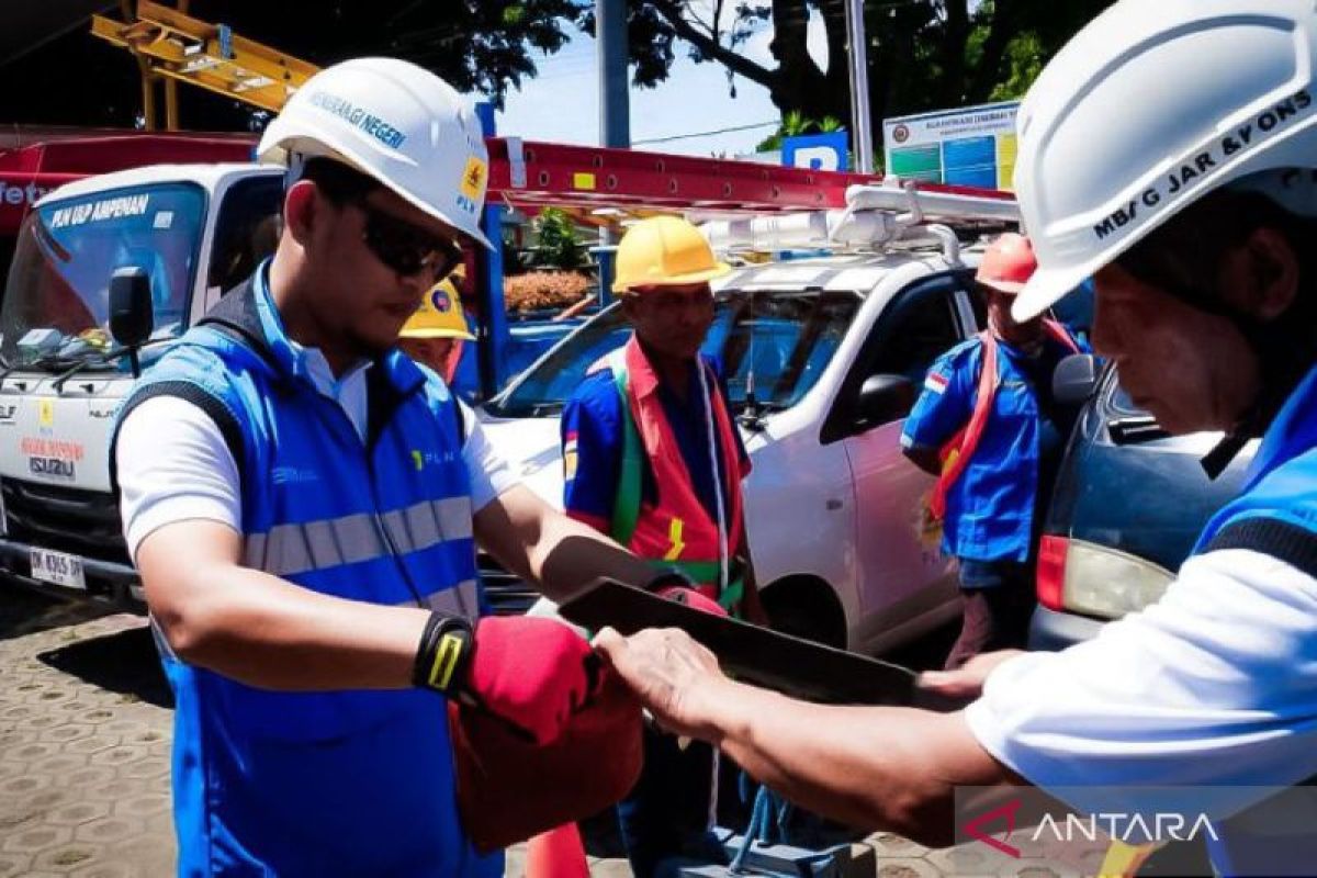 PLN NTB menyiagakan petugas pada hari pemungutan suara Pemilu 2024