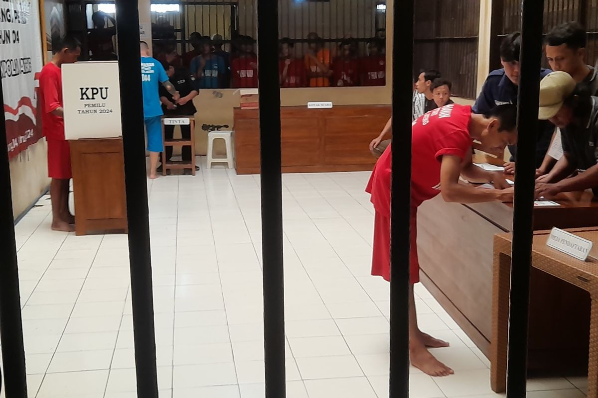 71 tahanan  Polda Jateng peroleh kesempatan mencoblos Pemilu 2024