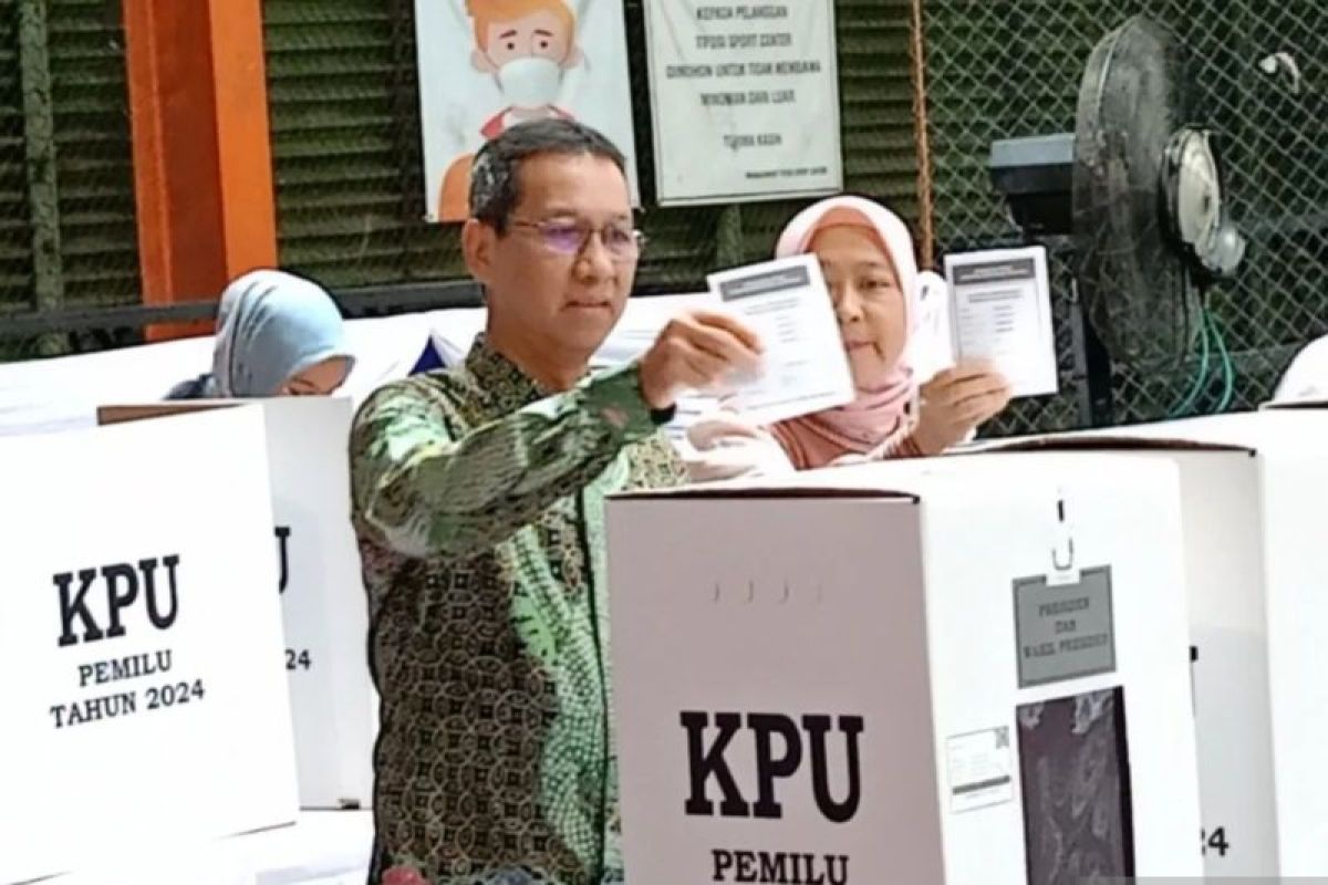 Prabowo-Gibran unggul di TPS 55 tempat Pj Gubernur DKI Heru mencoblos