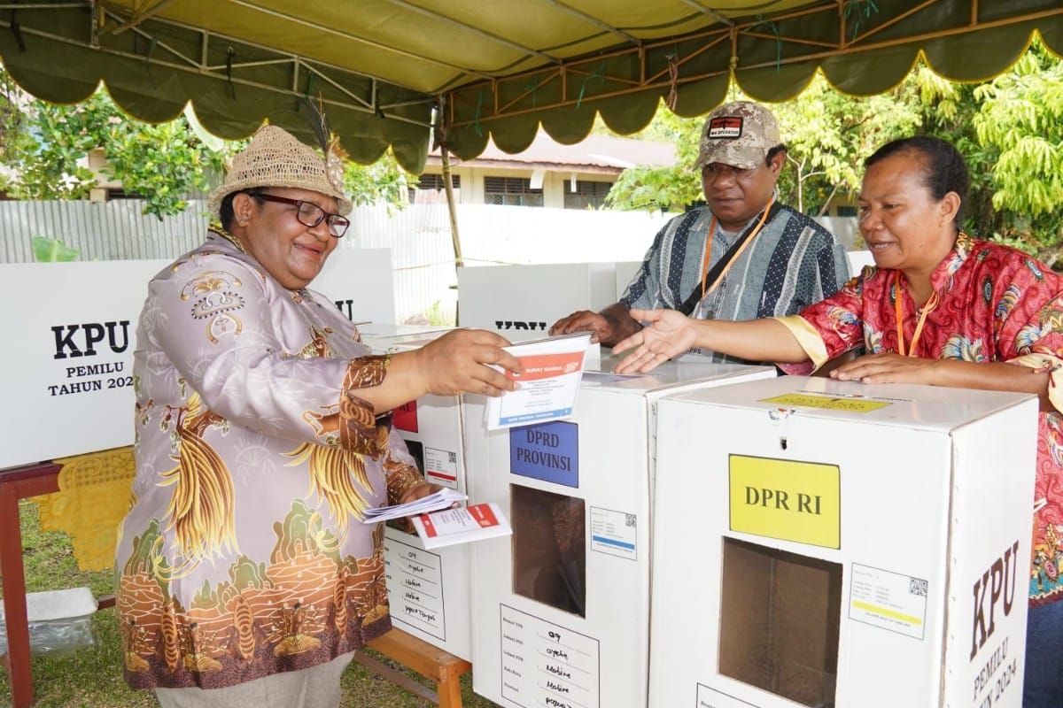 Ribka Haluk: Pemilu di delapan kabupaten Papua Tengah berjalan lancar