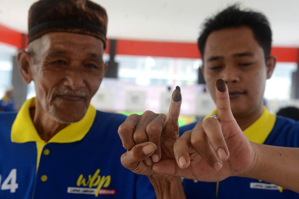 FOTO - Warga binaan mencoblos Pemilu 2024 di Lapas Banda Aceh