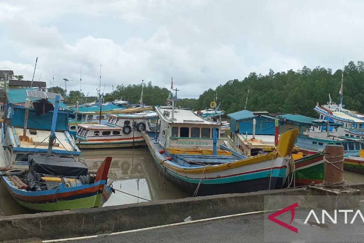 Nelayan Sungailiat tunda melaut ikut berpartisipasi sukseskan pemilu