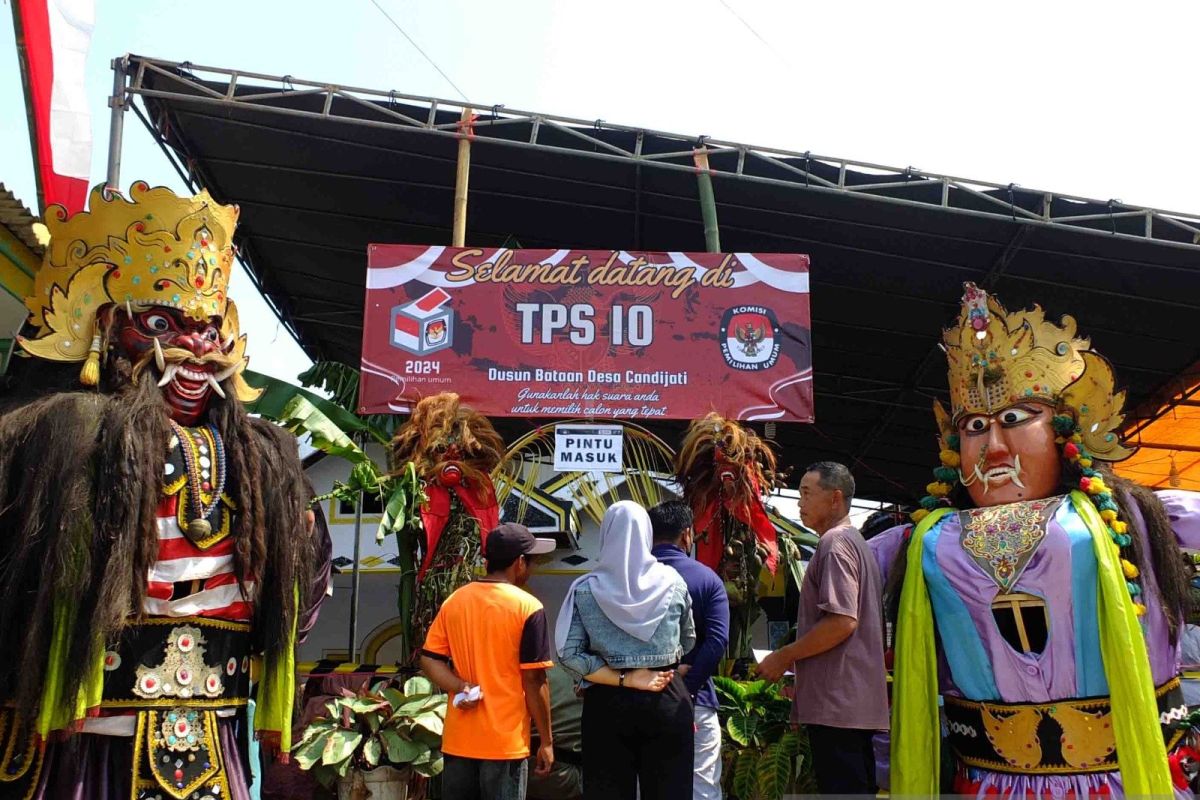 Upaya tingkatkan partisipasi pemilih Pemilu 2024 dengan aneka TPS unik di Jember