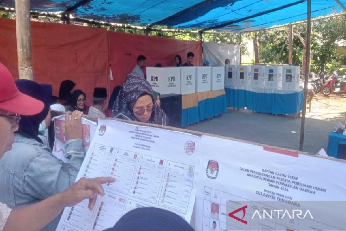 Warga Waruruma Kota Baubau antusias ke TPS salurkan hak pilih