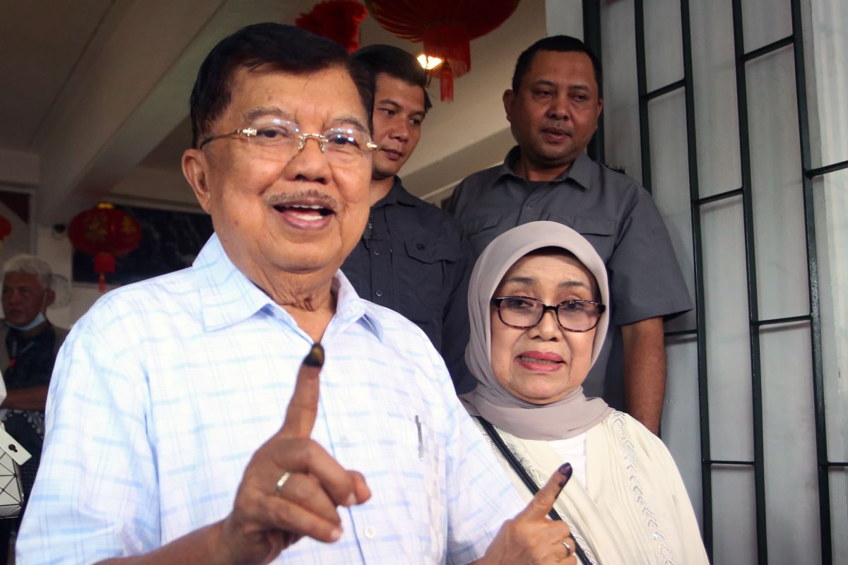 Jusuf Kalla dan AMIN tunggu hasil resmi penghitungan suara