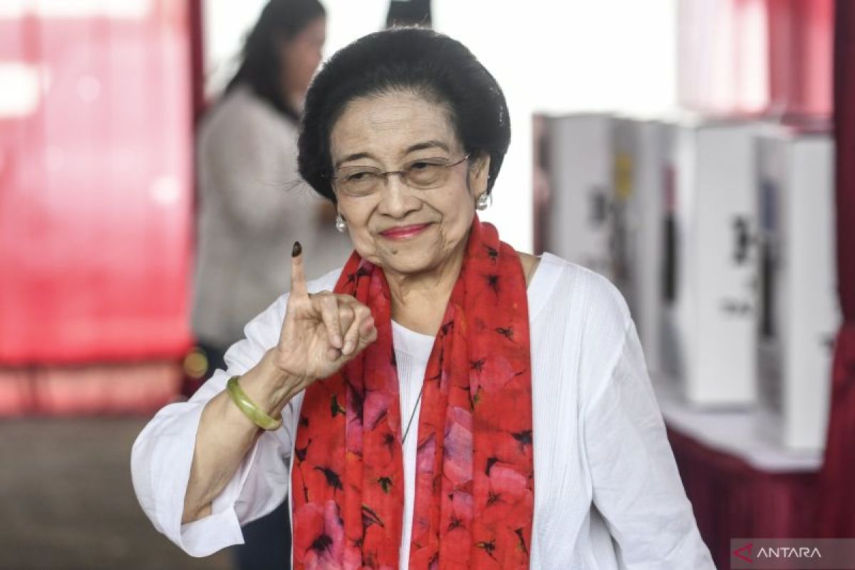 Megawati pantau penghitungan suara Pemilu 2024 di Teuku Umar