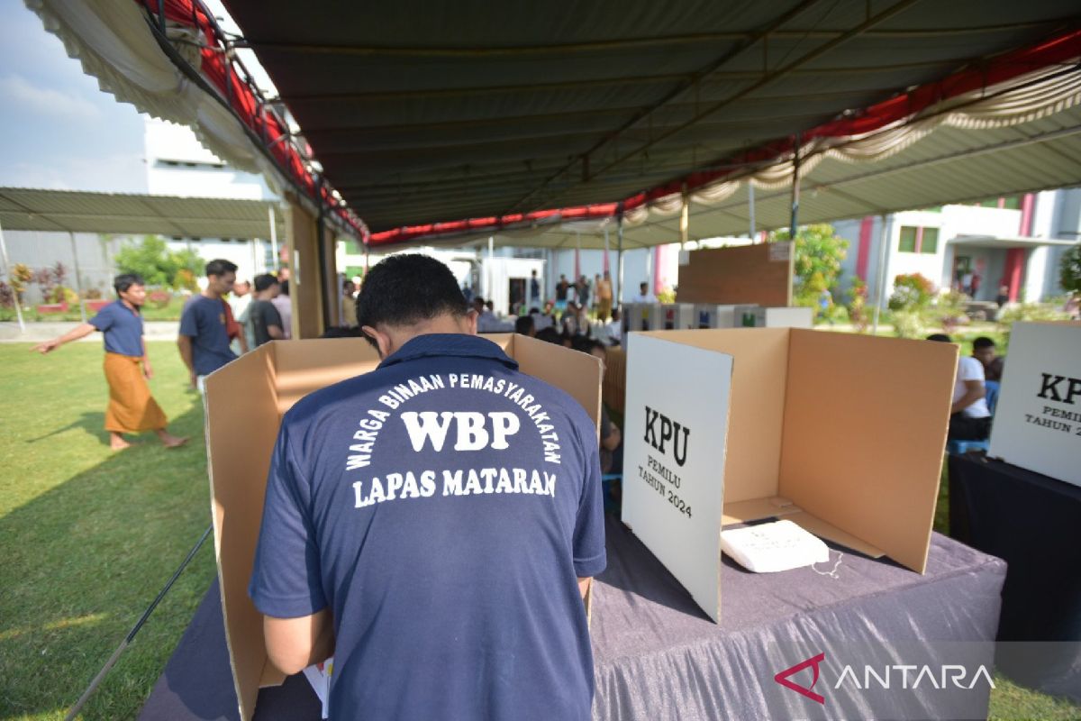 1.228 warga binaan Lapas Lombok Barat gunakan hak suara Pemilu 2024