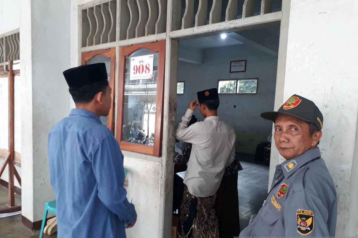 KPU Kota Kediri: Proses pergeseran logistik ke PPK capai 80 persen