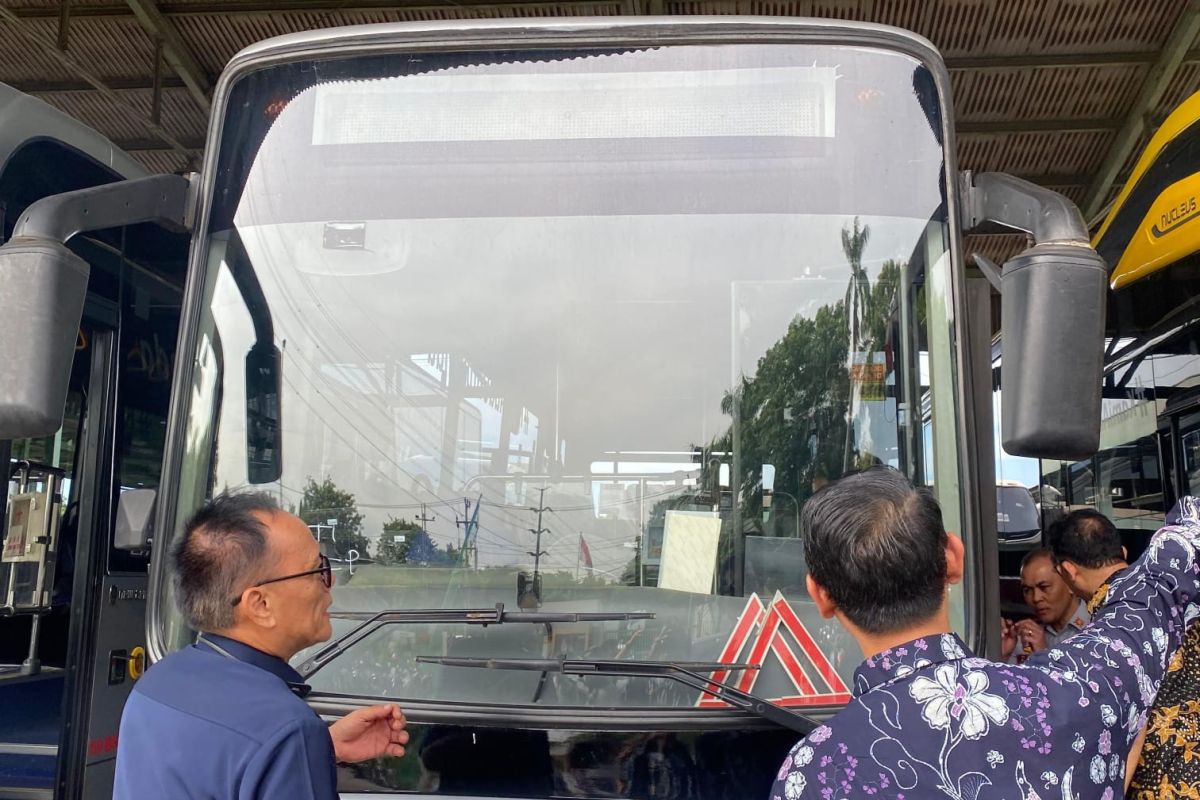 BPTJ Kemenhub cek kesiapan bus BTS Kota Bekasi jelang beroperasi